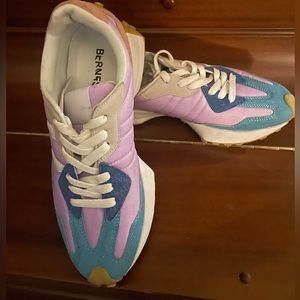 Burness runners, size 10 worn a handful of times only.